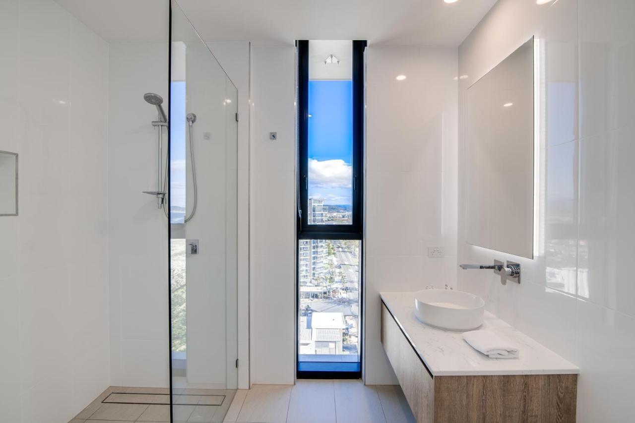 Iconic Kirra Resort 4*